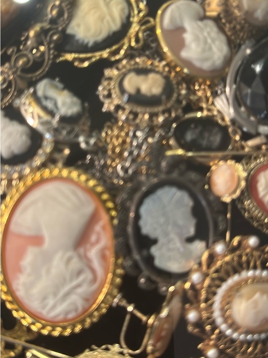 Random Pull - Picture 1 of 1